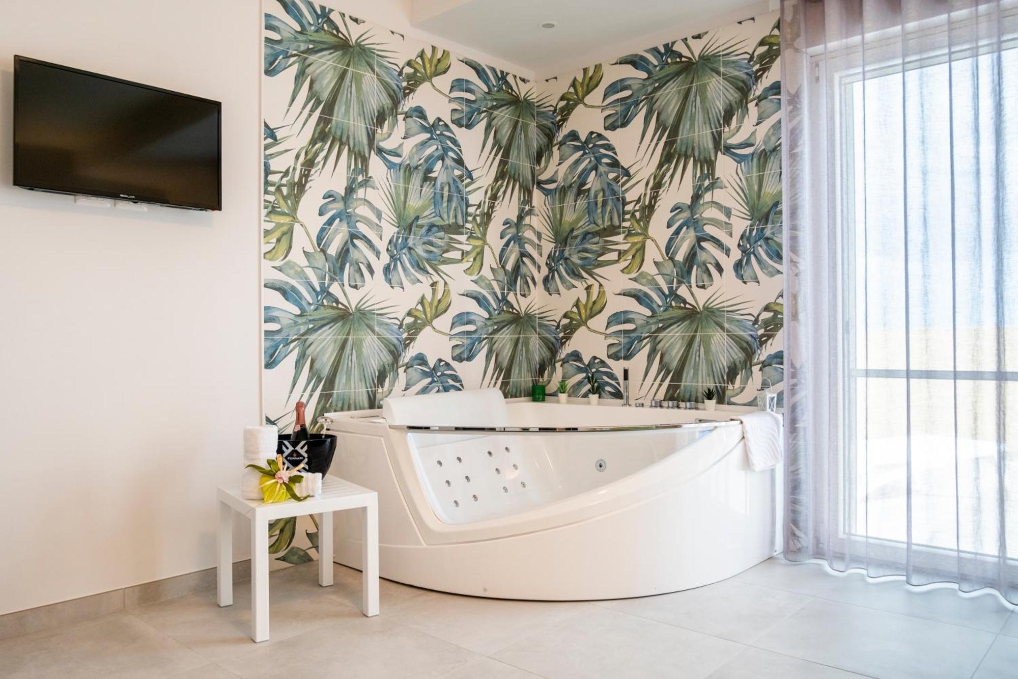 Blu Marine Bed & Breakfast Катандзаро Екстериор снимка